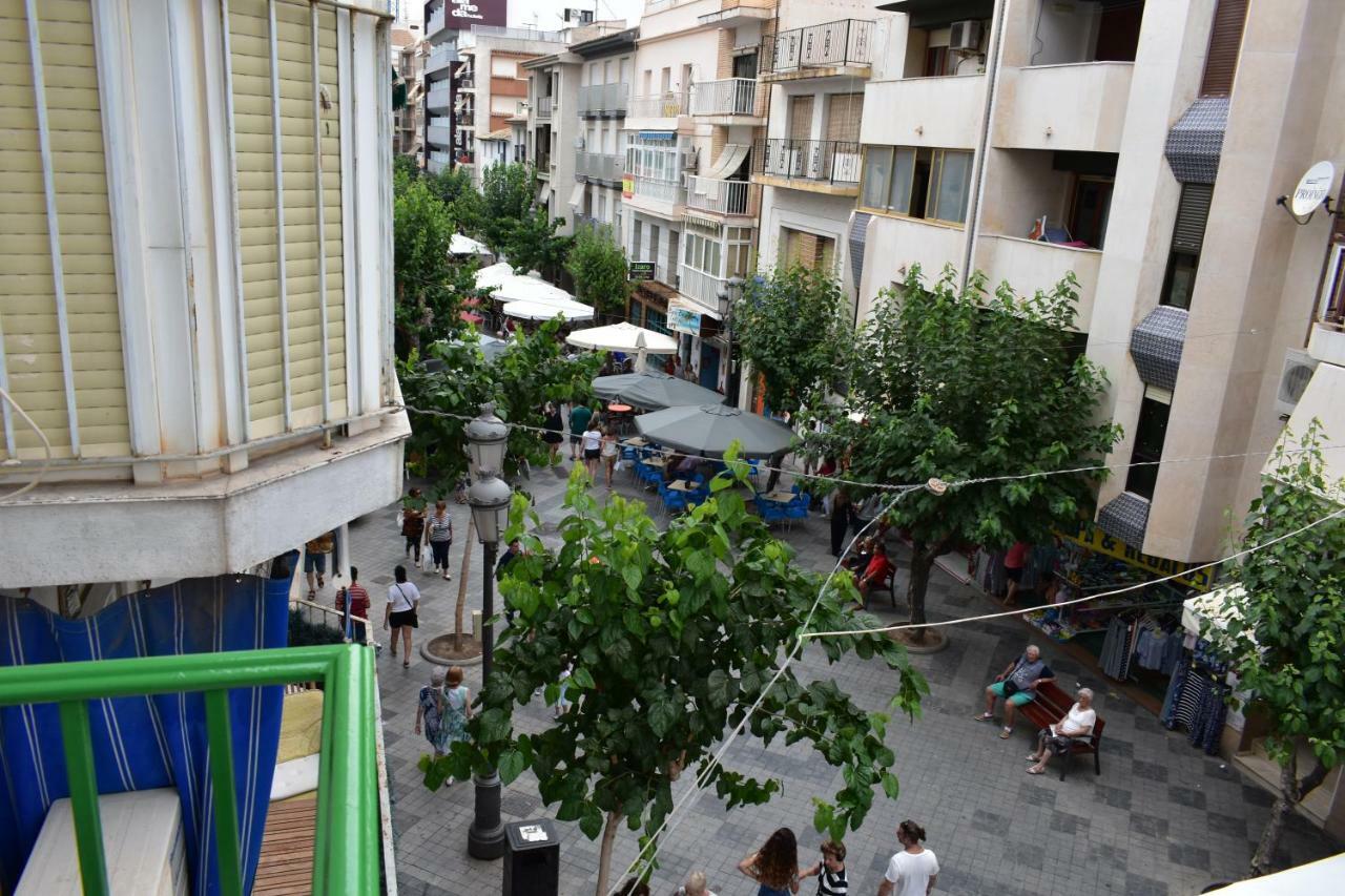 Alameda Centro Apartamento Trg เบนิดอร์ม ภายนอก รูปภาพ